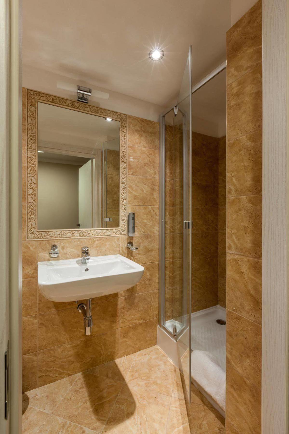 Boutique Residence By Little King Aparthotel Prag